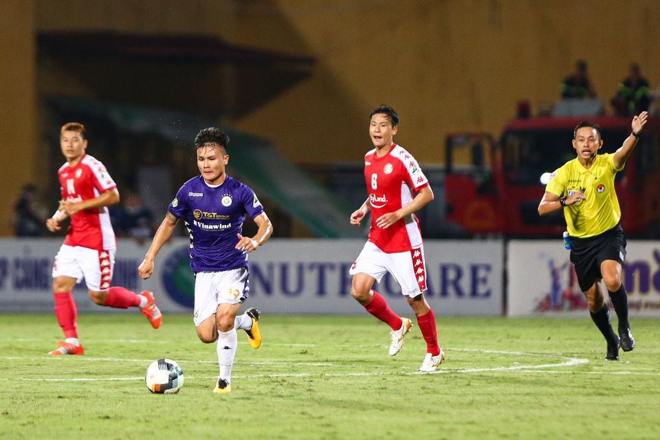 Hà Nội FC có lần thứ ba đánh bại câu lạc bộ Thành phố Hồ Chí Minh (TP.HCM) ở mùa giải này bằng chiến thắng 5-1 tại bán kết cúp Quốc gia 2020 tối 16/9. (Ảnh: Hiển Nguyễn/Vietnam+)