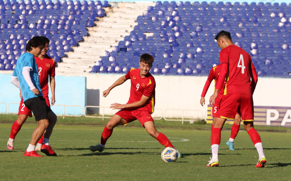Trong buổi tập cuối, toàn đội cho thấy tinh thần thoải mái cùng thể trạng tốt. U23 Việt Nam chỉ gặp trường hợp chấn thương nhẹ của tiền đạo Nguyễn Văn Tùng nhưng không đáng ngại. (Ảnh: VFF)