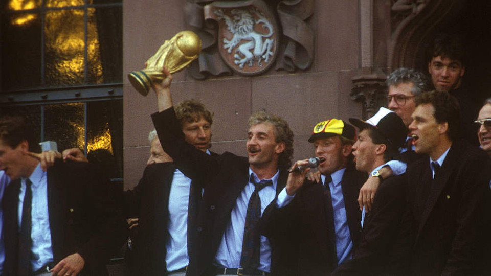 Ăn mừng chiến thắng tại Rome. Ảnh: Nguồn: DFB.de