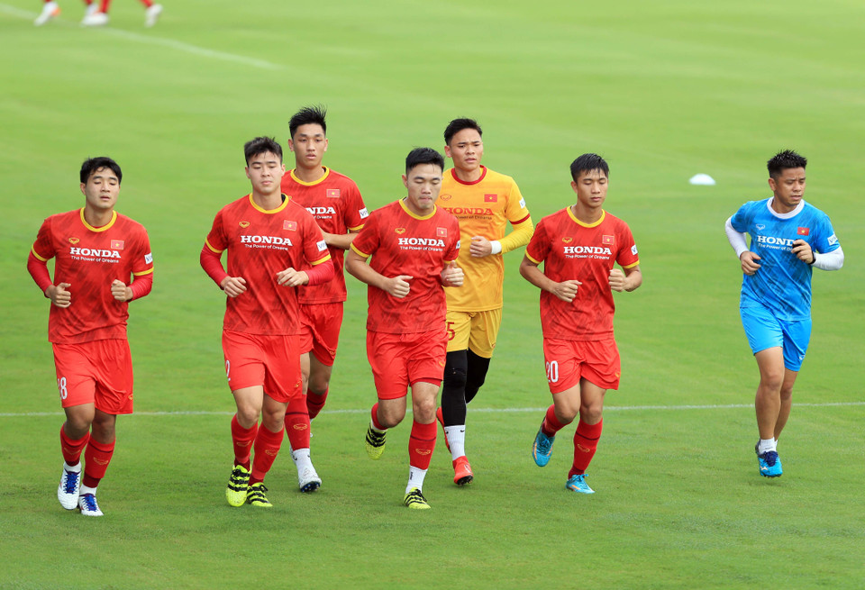 Không khí tập luyện của đội tuyển diễn ra thoải mái. Toàn đội chủ yếu tập nhẹ sau quãng nghỉ. (Ảnh: VFF)