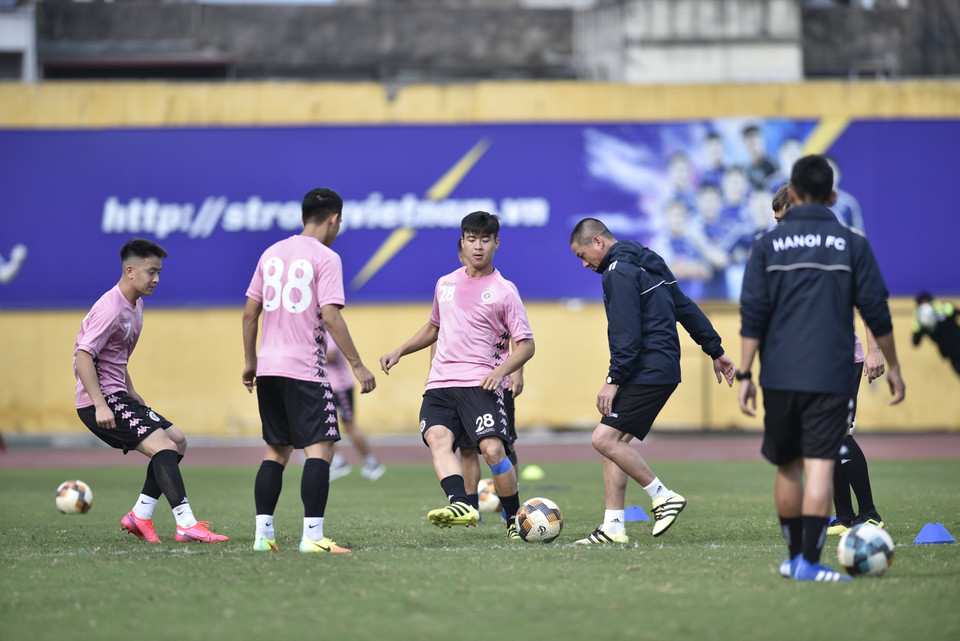 Hà Nội FC sẽ di chuyển vào thành phố Hồ Chí Minh trong hôm nay (28/2) để chuẩn bị cho trận đấu trên sân Thống Nhất tới đây. (Ảnh: Nguyên An/Vietnam+)