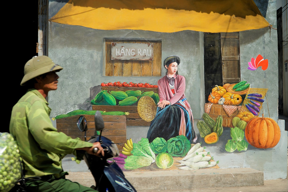 Bức tranh hàng rau truyền thống của thôn Chử Xá. (Ảnh: Minh Hiếu/Vietnam+)