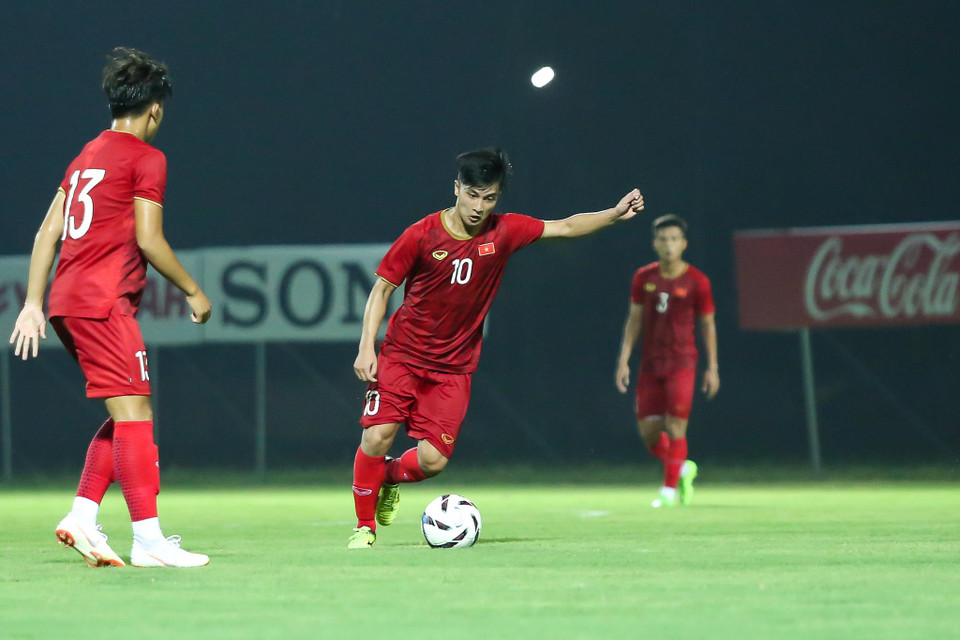 Dưới màu áo U22 Việt Nam, Martin Lo thể hiện tốt tài năng của bản thân như những gì đã làm được tại câu lạc bộ Phố Hiến ở giải hạng Nhất mùa này. (Ảnh: Nguyên An)