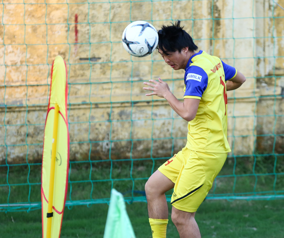 Hôm nay (6/11), tuyển quốc gia sẽ có trận thi đấu nội bộ với U22 Việt Nam để huấn luyện viên Park Hang-seo có thể kiểm tra và rà soát hai đội sau quá trình tập luyện vừa qua. (Ảnh: Nguyên An)