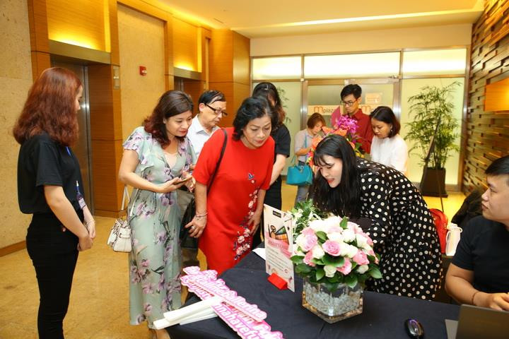 Thương hiệu Inglot thích hợp cho mọi lứa tuổi (Ảnh: Nam An/Vietnam+)