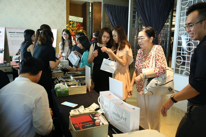 Hơn 2000 hhách hàng đã đăng ký tham dự (Ảnh: Nam An/Vietnam+)