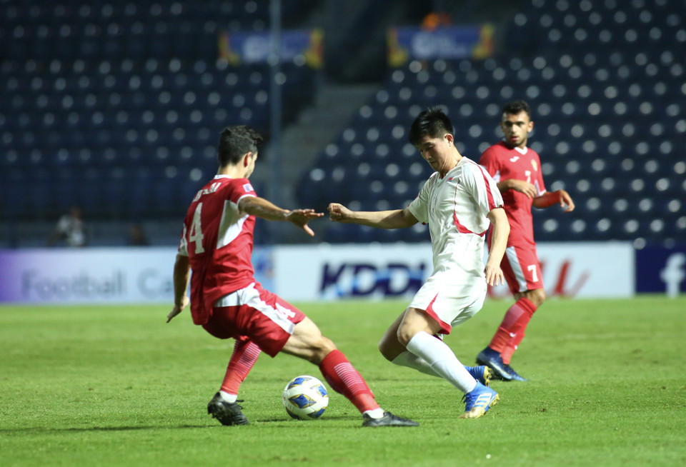 Khi để thua tới 0-2, U23 Triều Tiên mới bừng tỉnh và tấn công rất mạnh mẽ ở những phút cuối với đội hình được đẩy lên rất cao. (Ảnh: Nguyên An/Vietnam+)