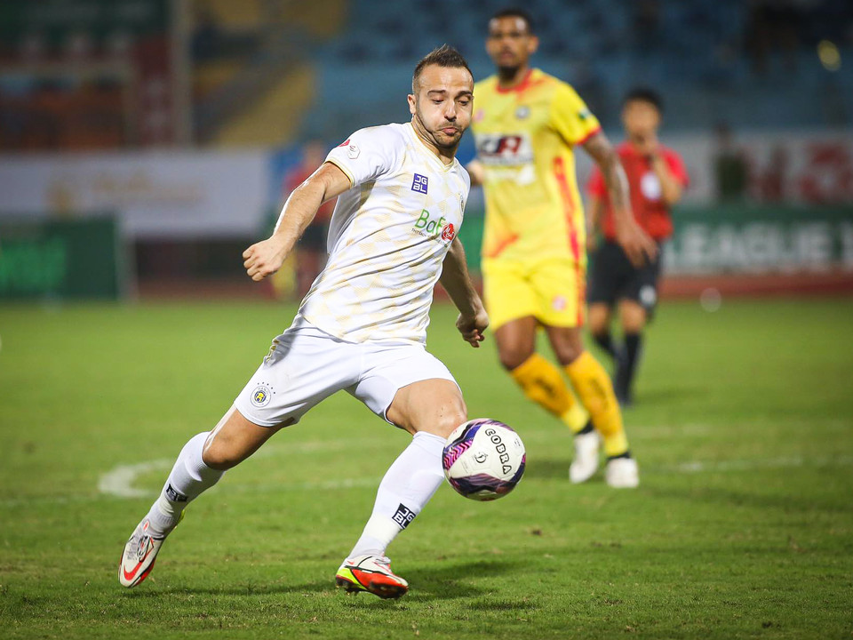 Những mũi nhọn trên hàng công của Hà Nội FC với hai ngoại binh và tiền đạo Tuấn Hải đều tỏ ra vô hại. (Ảnh: PV/Vietnam+)