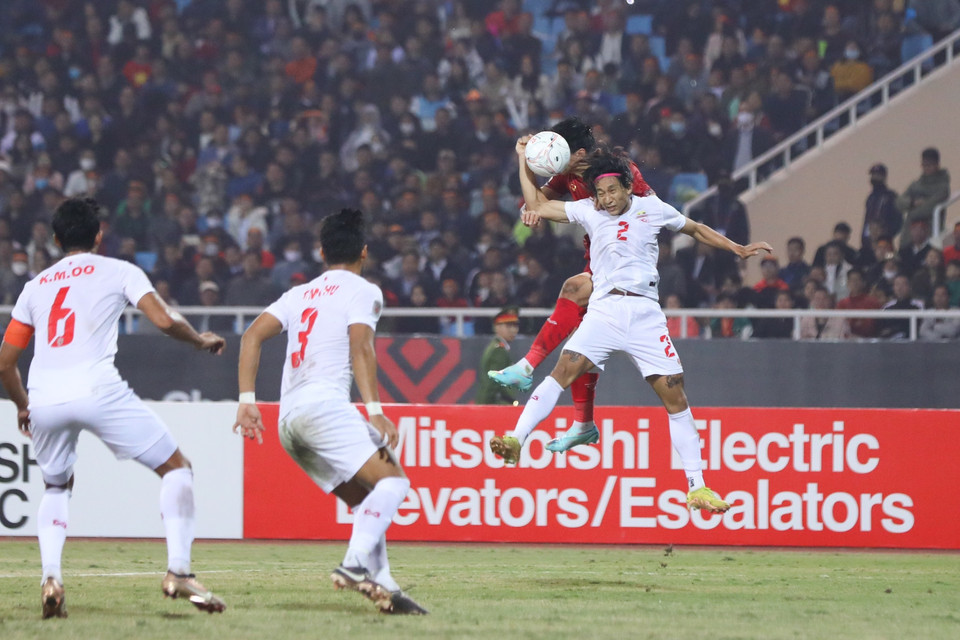 Sang hiệp hai, thế trận áp đảo tiếp tục được tuyển Việt Nam tạo ra. (Ảnh: PV/Vietnam+)