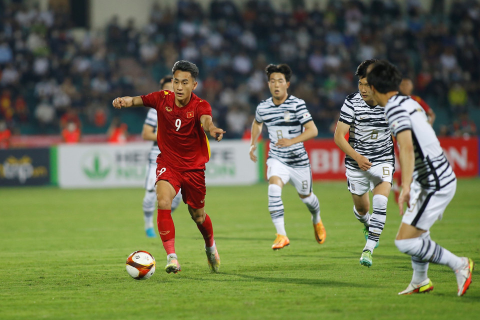 Đội tuyển U23 Việt Nam đá giao hữu với U20 Hàn Quốc trên sân vận động Việt Trì (Phú Thọ) vào tối nay (19/4). Đây là một trong hai trận giao hữu giữa đôi bên trong dịp này nhằm giúp U23 Việt Nam chuẩn bị tốt nhất cho SEA Games 31. (Ảnh: PV/Vietnam+)