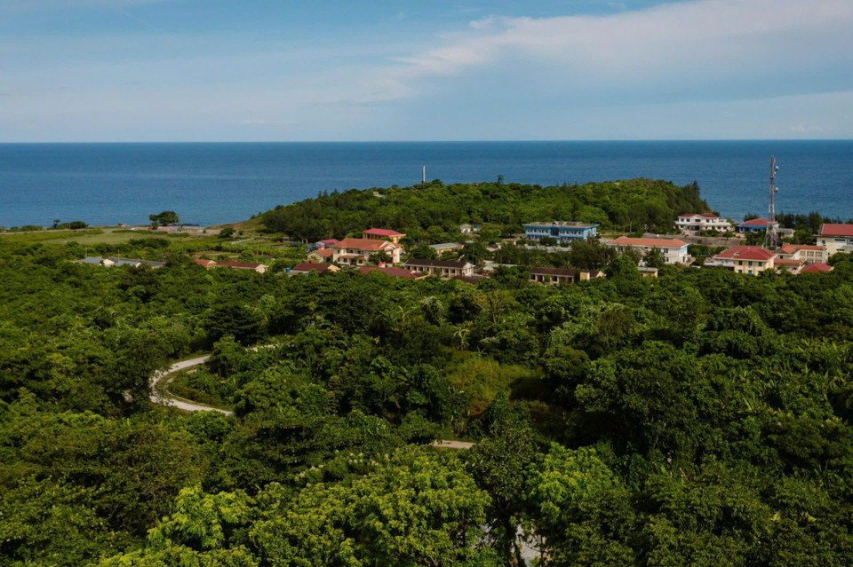 Quần đảo Cồn Cỏ sở hữu vẻ đẹp hoang sơ và thanh bình, cách biệt với nhịp sống ồn ã của thành phố.(Ảnh: Vietnam+)