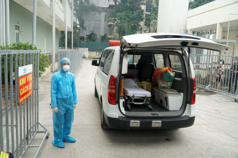 Sáng 20/2, Bệnh viện Nhi trung ương thông báo đã điều trị thành công và cho bé gái N.G.L., 3 tháng tuổi, quê Vĩnh phúc, là bệnh nhi mắc COVID-19 nhỏ tuổi nhất trong số 16 ca bệnh đã ghi nhận ở Việt Nam. Bé xuất viện cùng ngày. (Ảnh: Minh Hiếu/Vietnam+)