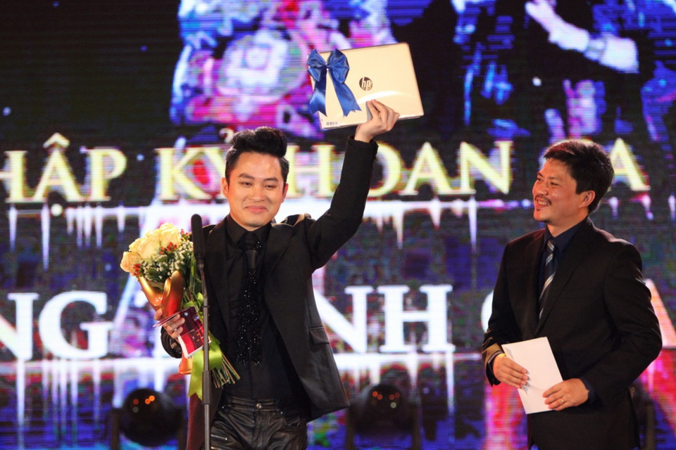 Tùng Dương được vinh danh ở hạng mục 'Chương trình của năm.' (Ảnh: BTC)
