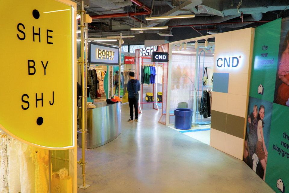 The New Playground chính thức cập bến Hà Nội với rất nhiều các gian hàng nổi tiếng tại Thành phố Hồ Chí Minh. (Ảnh: Minh Hiếu/Vietnam+)