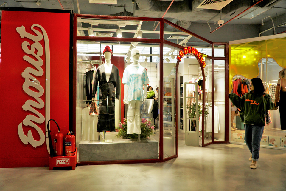 Trước khi cập bến Hà Nội, The New Playground vẫn đang là một điểm mua sắm rất hot của giới trẻ Sài thành. (Ảnh: Minh Hiếu/Vietnam+)