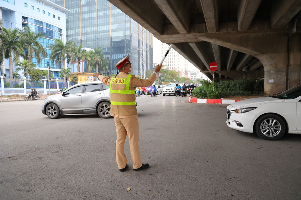 Ghi nhận trong chiều ngày 29/1 (tức 27 Âm lịch), tình hình giao thông khu vực nội thành cơ bản đã trở lại trạng thái bình thường. (Ảnh: PV/Vietnam+)