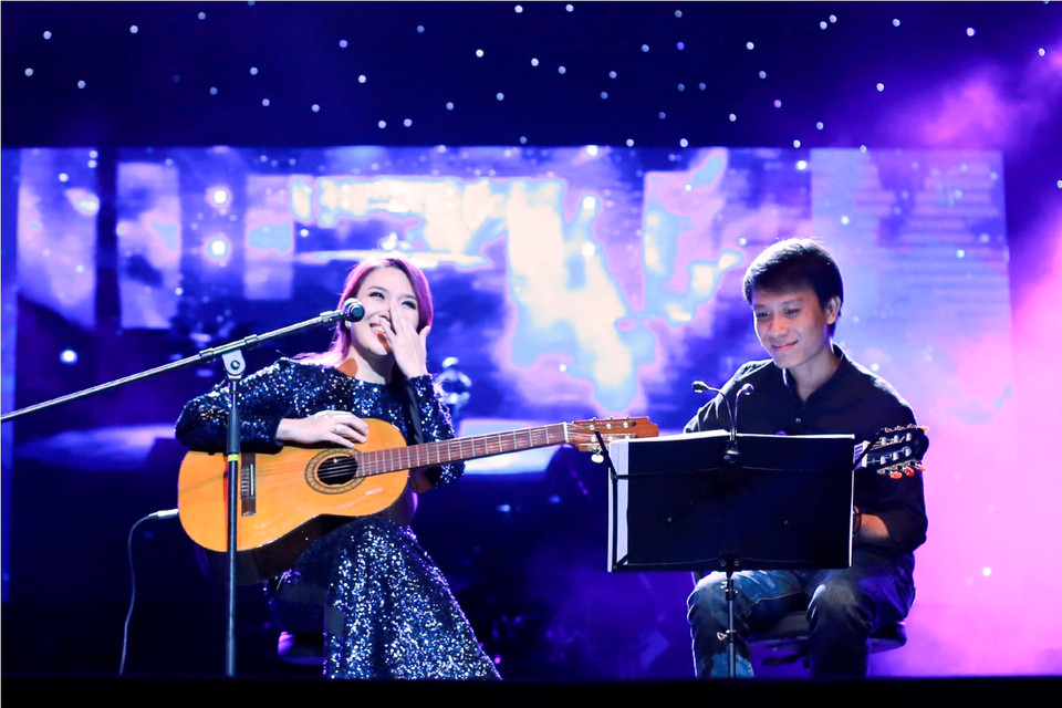 Sau nhiều năm hát lại ca khúc 'Đêm thấy ta là thác đổ' Mỹ Tâm đã bật khóc khi nhớ về kỷ niệm... (Ảnh: Tú Nguyễn)