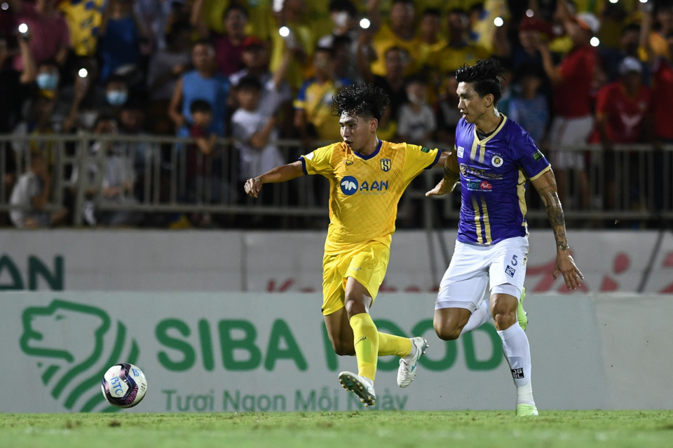 Trận hòa này không thể giúp Sông Lam Nghệ An thu hẹp khoảng cách với đội đầu bảng Hà Nội FC nhưng cũng không quá tệ với đội chủ nhà trước đối thủ được đánh giá cao hơn. (Ảnh: PV/Vietnam+)(Ảnh: PV/Vietnam+)