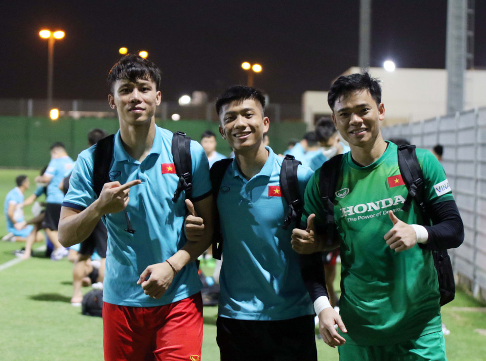 Ở buổi tập đã qua, tiền vệ Phan Văn Đức gặp đôi chút vấn đề vì bị căng cơ nên được cho tập nhẹ và không đá đối kháng. Tuy nhiên, vấn đề không nghiêm trọng. (Ảnh: VFF)