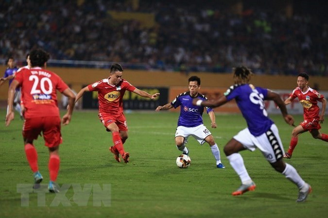 Như thường lệ Văn Quyết vẫn là nhạc trưởng của Hà Nội T&amp;T. (Nguồn: TTXVN/Vietnam+)