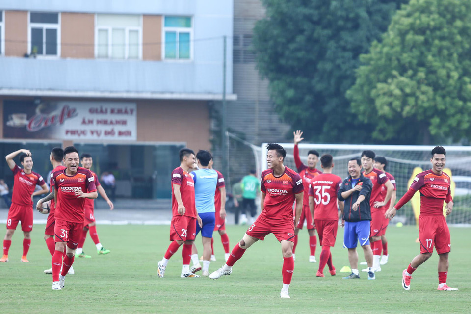 Nhờ vậy, không khí buổi tập trở nên thoải mái và vui nhộn ngay từ đầu. (Ảnh: Nguyên An)