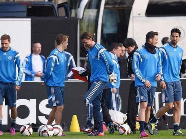 Thật vui khi cùng tập hợp trong đội hình của tuyển quốc gia. (Nguồn Dfb.de)