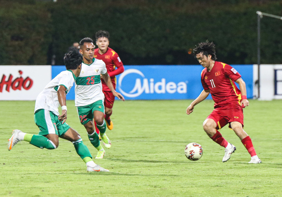 Những cầu thủ vừa thi đấu thăng hoa trước Malaysia cách đây ít ngày như Hoàng Đức, Quang Hải, Tuấn Anh đều đã chơi thiếu hiệu quả. (Ảnh: VFF)