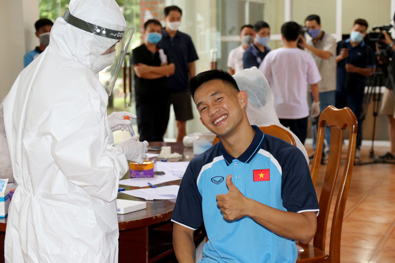 Theo VFF, các biện pháp phòng, chống dịch COVID1-19 sẽ tiếp tục được duy trì thực hiện chặt chẽ trong suốt thời gian đội tuyển tập trung, tập luyện. (Ảnh: VFF)