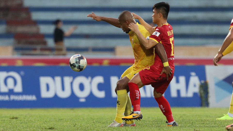 Nam Định chơi tự tin hơn trước Sông Lam Nghệ An ở vòng 7 V-League 2020 chiều 30/6 nhờ lợi thế sân nhà cùng quyết tâm phải thắng. (Ảnh: Kim Chi/Vietnam+)