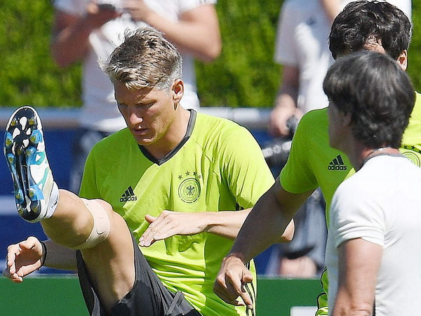 Thủ quân Schweinsteiger sẽ ra sân ngay từ đầu. (Nguồn: DFB.de)
