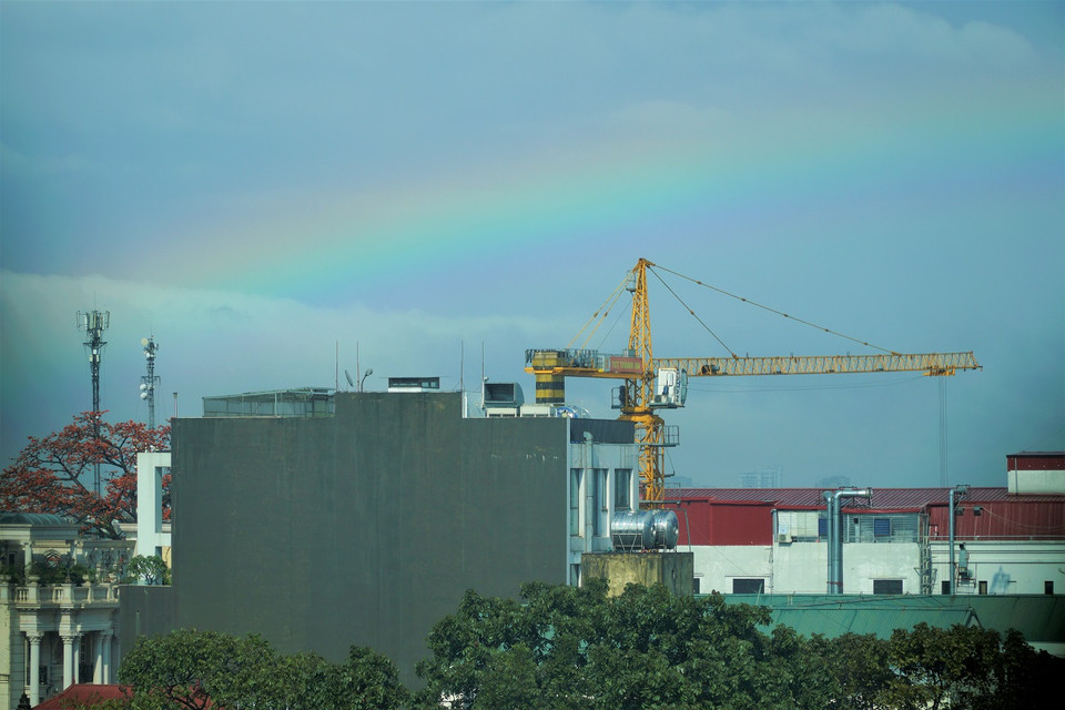 Cầu vồng không phải duy nhất, khi nhìn ở một địa điểm khác chúng ta sẽ thấy một cầu vồng hoàn toàn khác. (Ảnh: Minh Hiếu/Vietnam+)