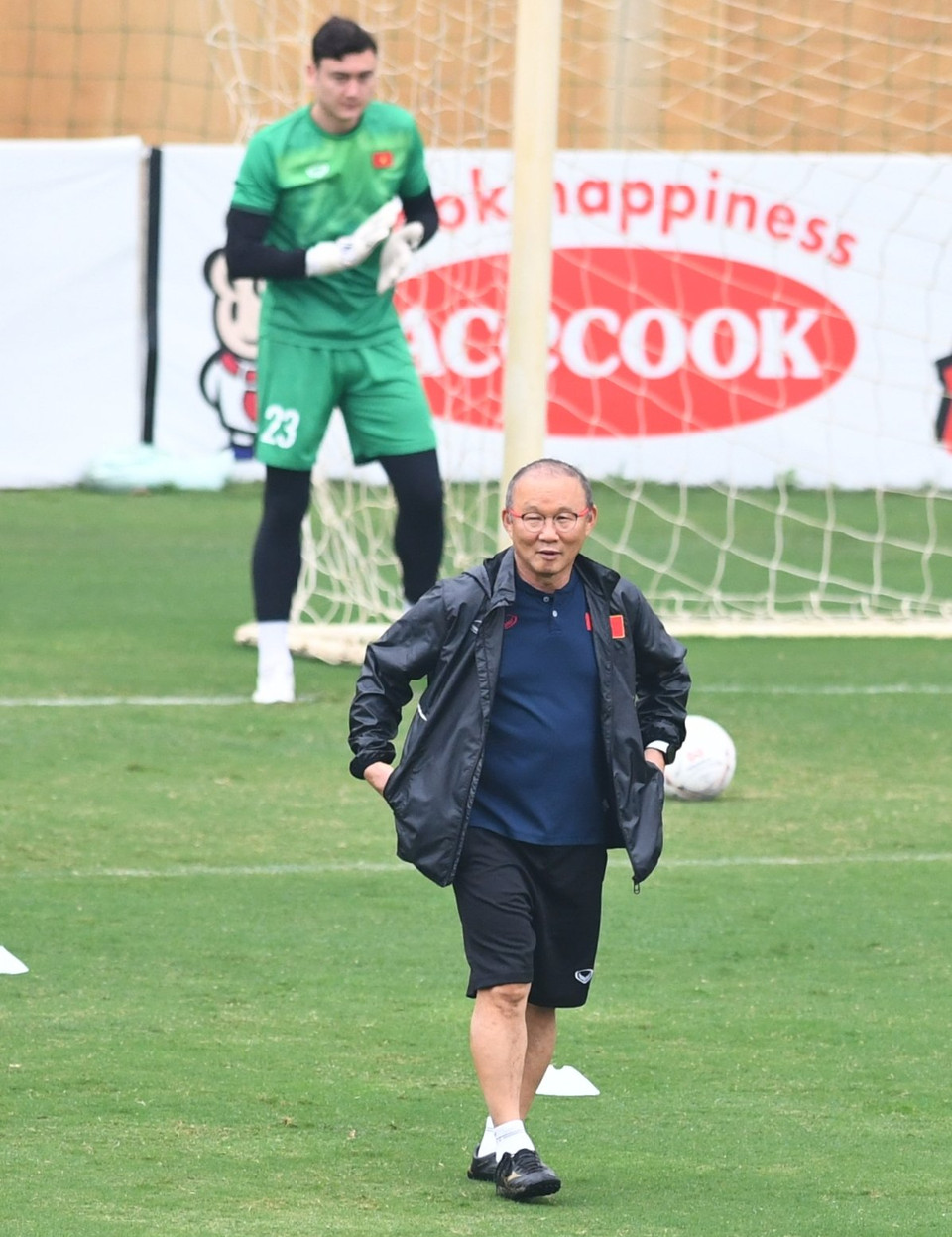 Huấn luyện viên Park Hang-seo và các cầu thủ đều đã sẵn sàng mọi thứ tốt nhất cho mục tiêu chiến thắng. (Ảnh: PV/Vietnam+) 