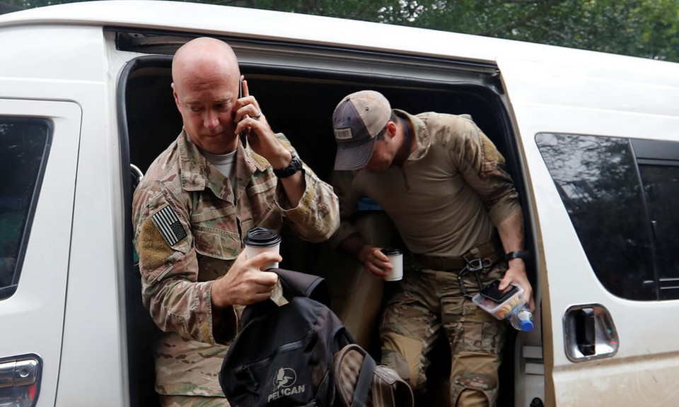 Chiến dịch giải cứu có sự đóng góp rất lớn của cộng đồng quốc tế. (Nguồn: The Guardian)