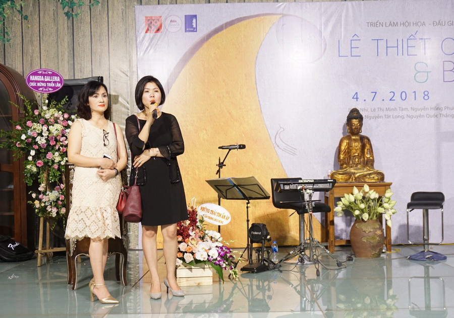 Đại diện Quỹ từ thiện "Những trái tim ấm áp" - Warm Heart phát biểu. (Ảnh:Gallery 39 -PTLQS)