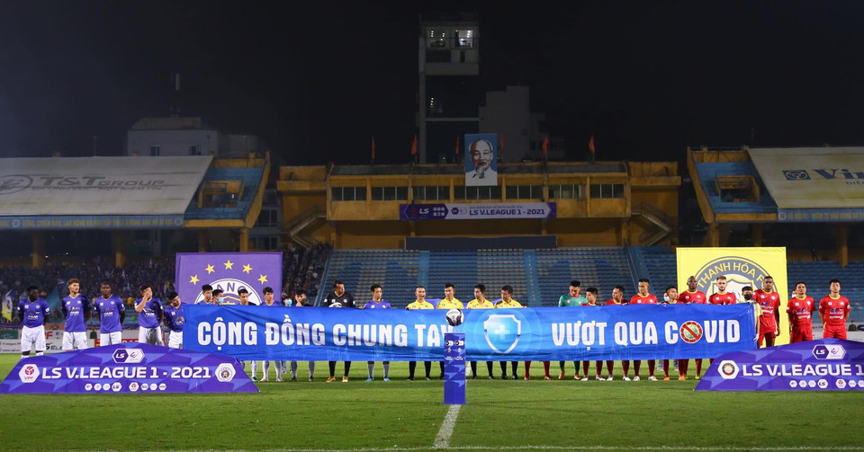 Hà Nội FC tiếp đón Thanh Hóa với lợi thế sân nhà. Đây là cặp đấu được mong chờ nhất ngày thi đấu đầu tiên của vòng 4 V-League bởi hai bên đều có nhiều 'duyên nợ.' (Ảnh: PV/Vietnam+) 