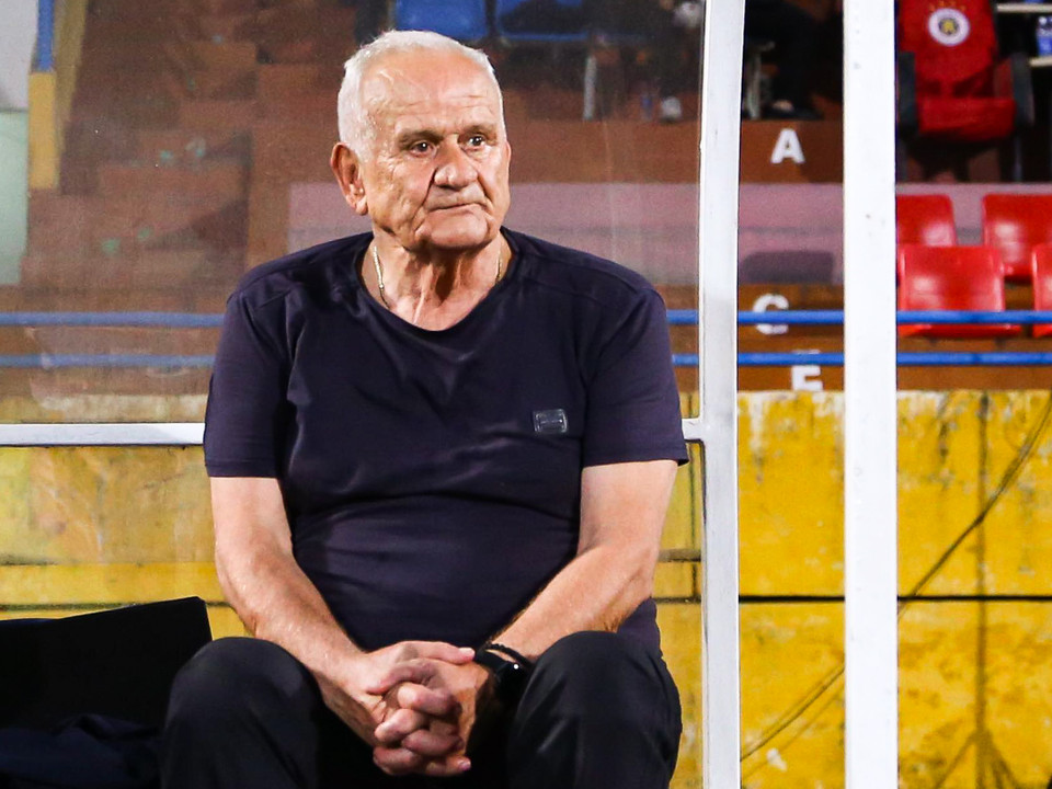 Chiến thắng sẽ giúp Hà Nội FC hưng phấn, tiếp tục chơi hay để cạnh tranh cuộc đua vô địch, nhưng khiến Thanh Hóa khủng hoảng. Đội bóng xứ Thanh còn phải cải thiện nhiều điều dưới thời huấn luyện viên Petrovic để có thể trụ vững tại V-League. (Ảnh: PV/Vietnam+) 