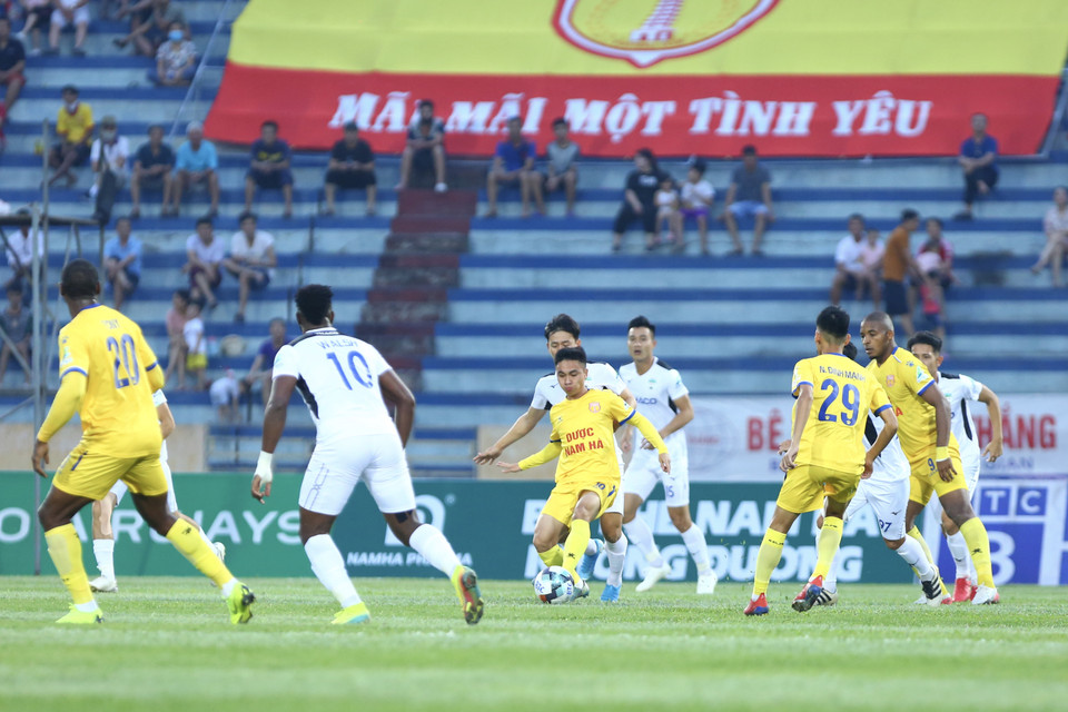 Còn câu lạc bộ Nam Định đi tiếp vào vòng 1/8 cúp Quốc gia 2020, gặp đối thủ Than Quảng Ninh trên sân Cẩm Phả. (Ảnh: Nguyên An/Vietnam+)