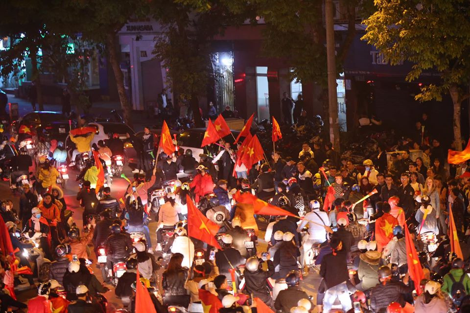 Hàng triệu người hâm mộ vỡ oà trong giấc mơ vàng SEA Games. (Ảnh: Minh Sơn/Vietnam+)