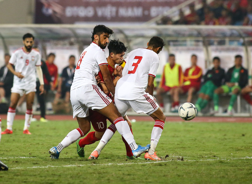 Màn trình diễn của Công Phượng gây tranh cãi khi một số người cho rằng tiền đạo này chơi rườm rà và thiếu hiệu quả. (Ảnh: Nguyên An/Vietnam+)