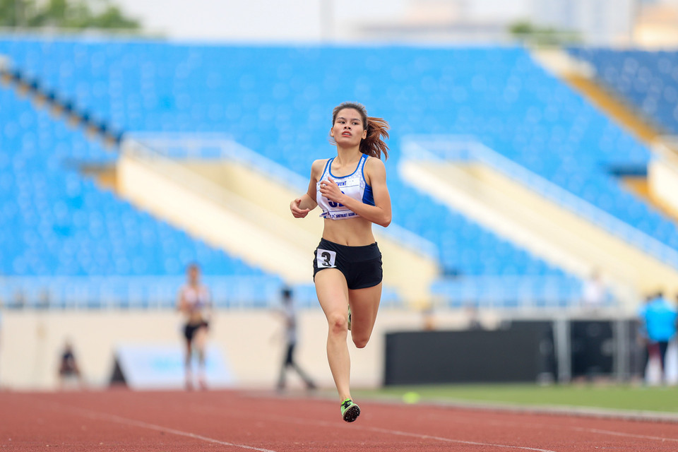 Giải đấu điền kinh tiền SEA Games 31 vừa diễn ra tại sân Mỹ Đình trong hai ngày 25 và 26/4. Đây là dịp Ban tổ chức vận hành thử hệ thống tổ chức môn điền kinh ở SEA Games 31 sắp tới. (Ảnh: PV/Vietnam+)