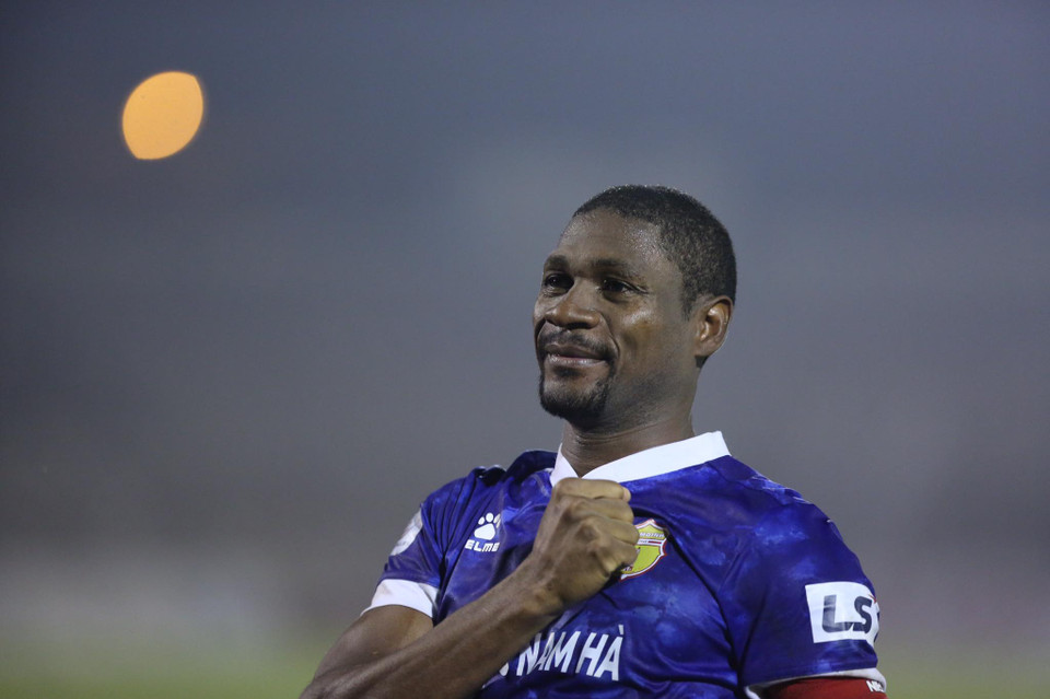 Ở vòng cuối, Nam Định và Quảng Nam đã thể hiện hai bộ mặt trái ngược trong trận đấu quyết định. (Ảnh: Hiển Nguyễn/Vietnam+)