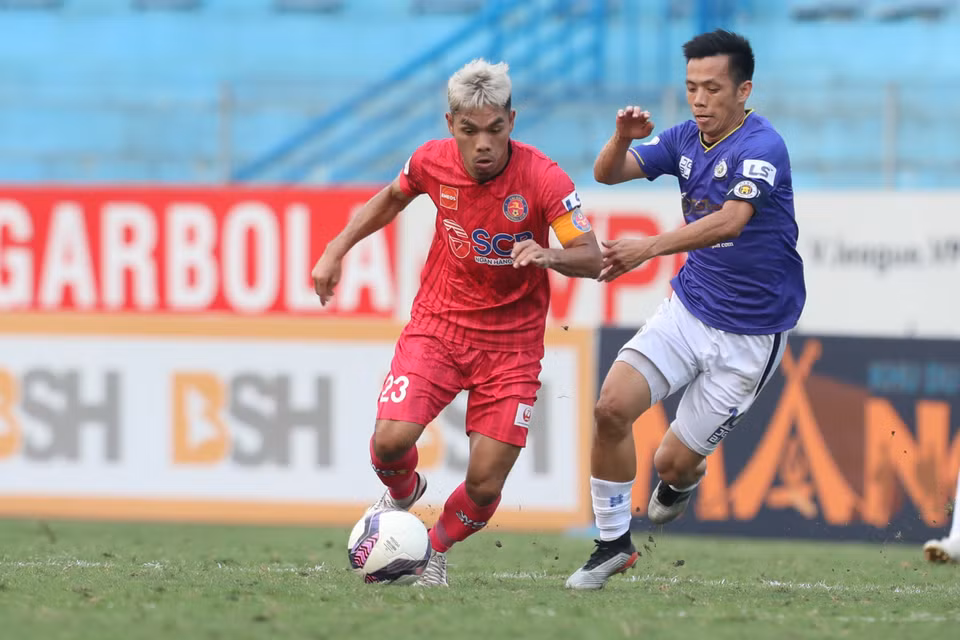Trong khi đó, Sài Gòn FC chắc chắn lâm vào cuộc đua trụ hạng ở mùa giải này trong giai đoạn hai dù vừa giành hạng ba chung cuộc ở mùa giải trước. Đội bóng từng tham vọng 'J-League hóa' hiện đứng thứ hai từ dưới lên trên bảng xếp hạng với 13 điểm. (Ảnh: PV/Vietnam+)