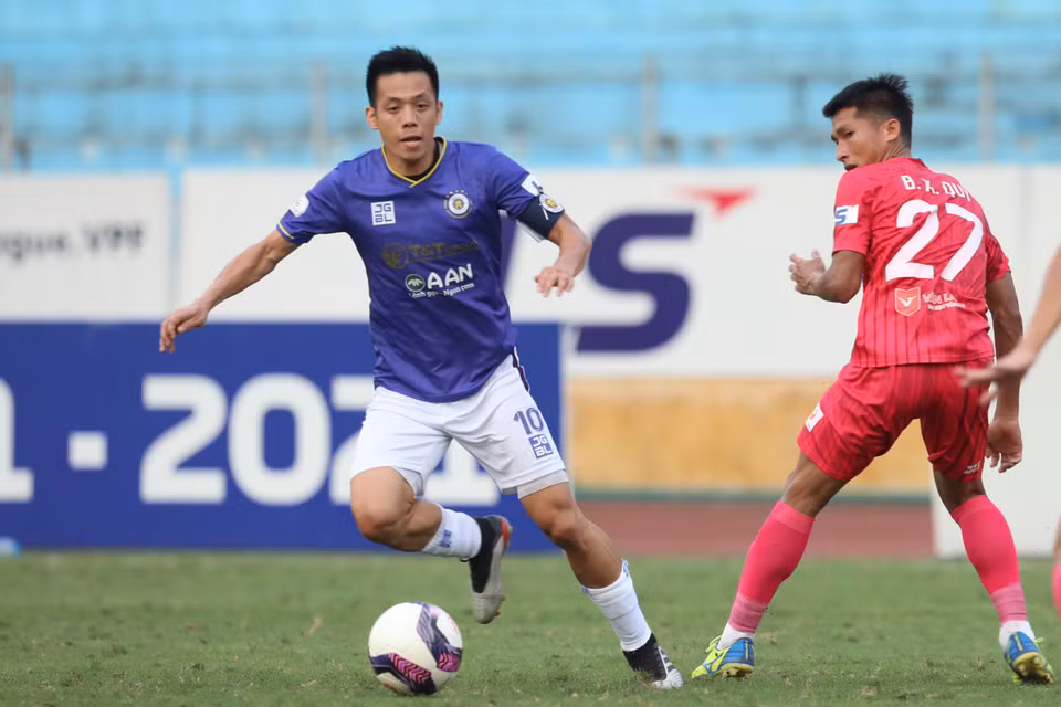 Đoàn quân huấn luyện viên Park Choong-kyun kiểm soát bóng tuyệt đối và không cho Sài Gòn FC nhiều cơ hội nguy hiểm. (Ảnh: PV/Vietnam+)