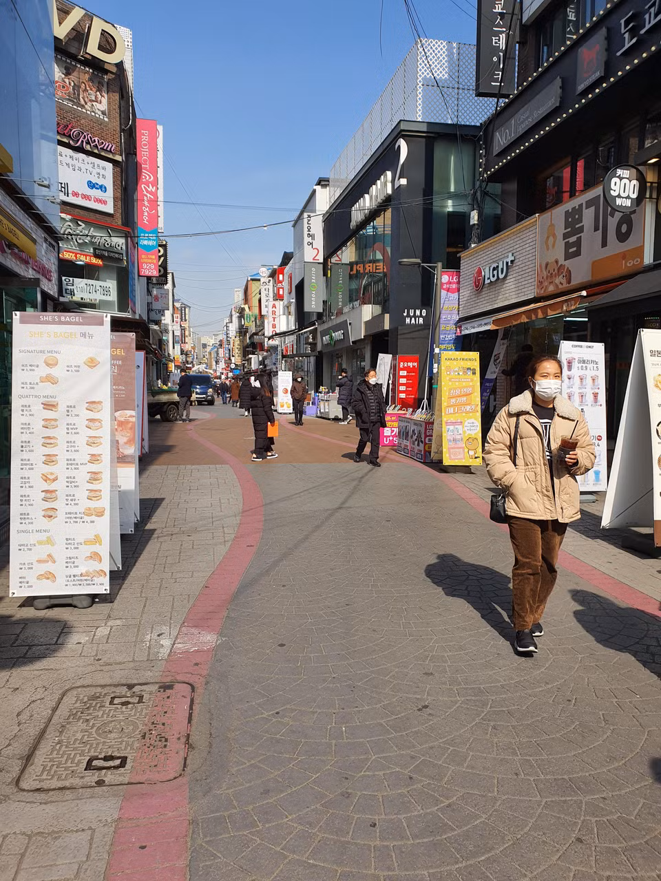 Quang cảnh phố đi bộ ở Seoul. (Ảnh: Mạnh Hùng/TTXVN)