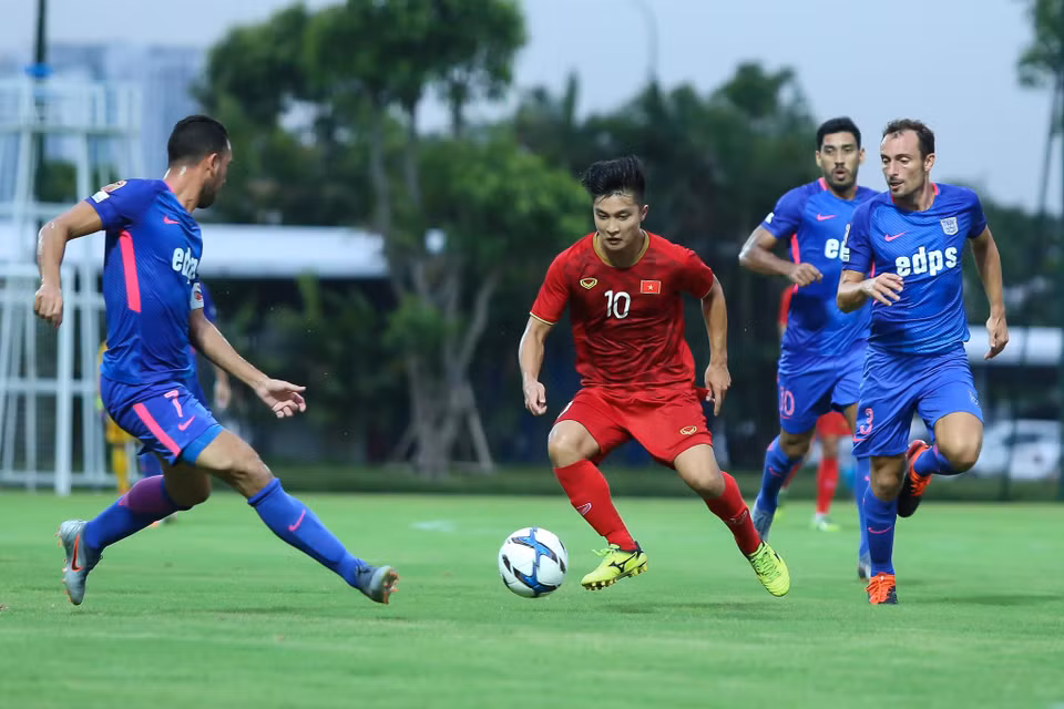 Tiền vệ Martin Lo là một trong những cầu thủ chơi ấn tượng bên phía U22 Việt Nam với vai trò cầm nhịp và tổ chức lối chơi. (Ảnh: Nguyên An/Vietnam+)