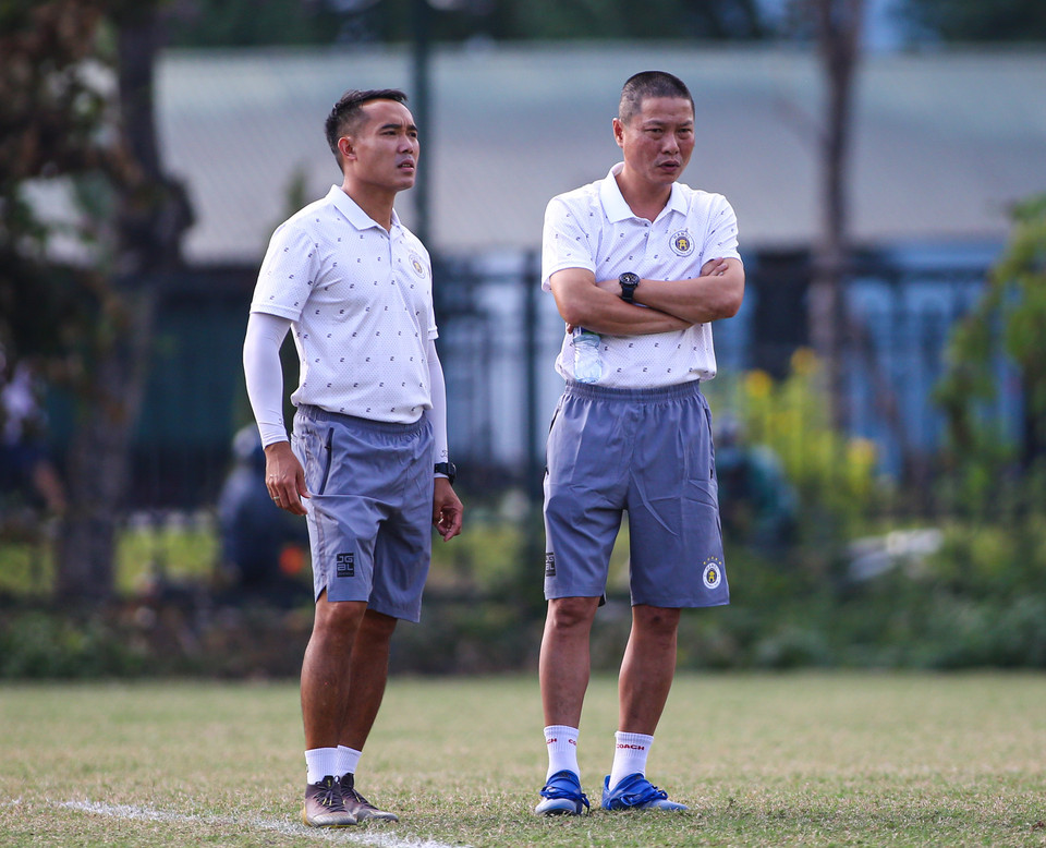 Với lực lượng được bổ sung chất lượng cùng nhiều trụ cột trở lại sau chấn thương, ban huấn luyện Hà Nội FC tự tin hướng tới mùa giải 2021 với ba mục tiêu gồm cúp Quốc gia, V-League và AFC Cup. (Ảnh: Hiển Nguyễn/Vietnam+) 