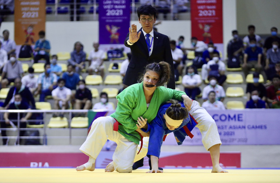 Dù vận động viên Việt Nam có thế mạnh ở môn Kurash song không hề chủ quan, mà chơi tập trung, xuất sắc vượt qua từng đối thủ theo thể thức thi đấu vòng tròn. (Ảnh: PV/Vietnam+)