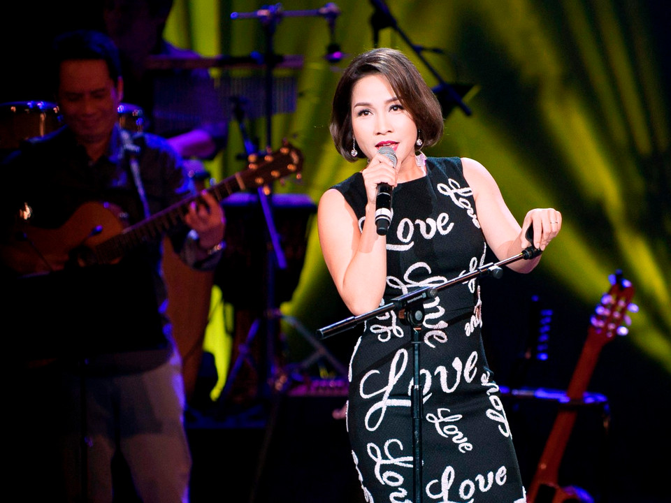 Liveshow 'Để mãi được gần anh' của diva Mỹ Linh được diễn ra trong hai đêm 9, 10/1/2016. (Ảnh: Tú Nguyễn)