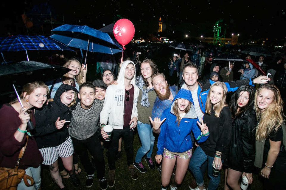 Âm nhạc xóa khoảng cách biên giới và giới tính, tuổi tác, khi Monsoon đón nhiều khán giả ngoại quốc. (Ảnh: BTC)