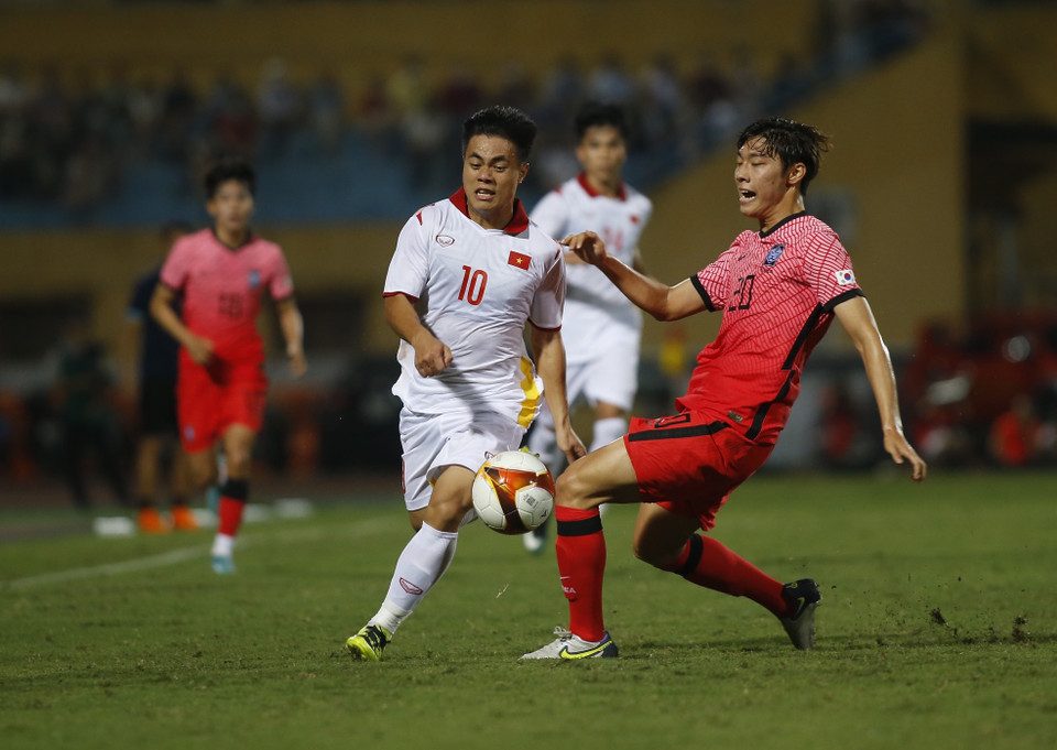 Nhờ vậy, U23 Việt Nam có được thế trận tốt trước U20 Hàn Quốc, khác hẳn với trận hòa 1-1 cách đây ít ngày trên sân Việt Trì (Phú Thọ). (Ảnh: PV/Vietnam+)